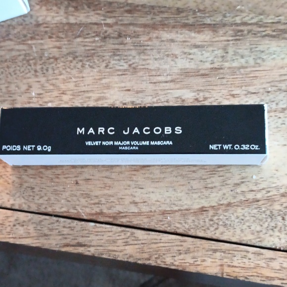 Marc Jacobs Black Velvet Primer and Mascara Set - Picture 2 of 4